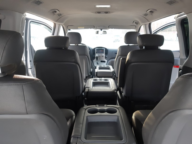 Hyundai H-1 (Grand Starex)